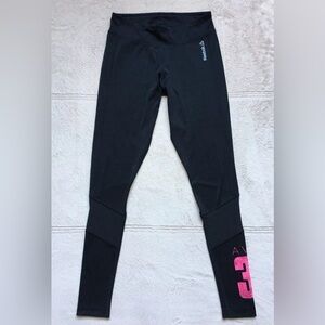 REEBOK Speedwick Avon 39 Leggings, Size SMALL Black & Pink, Running Exercise EUC
